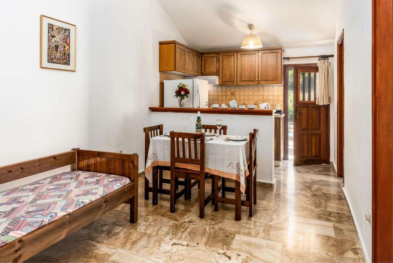 Areti Apartments بوروس المظهر الخارجي الصورة