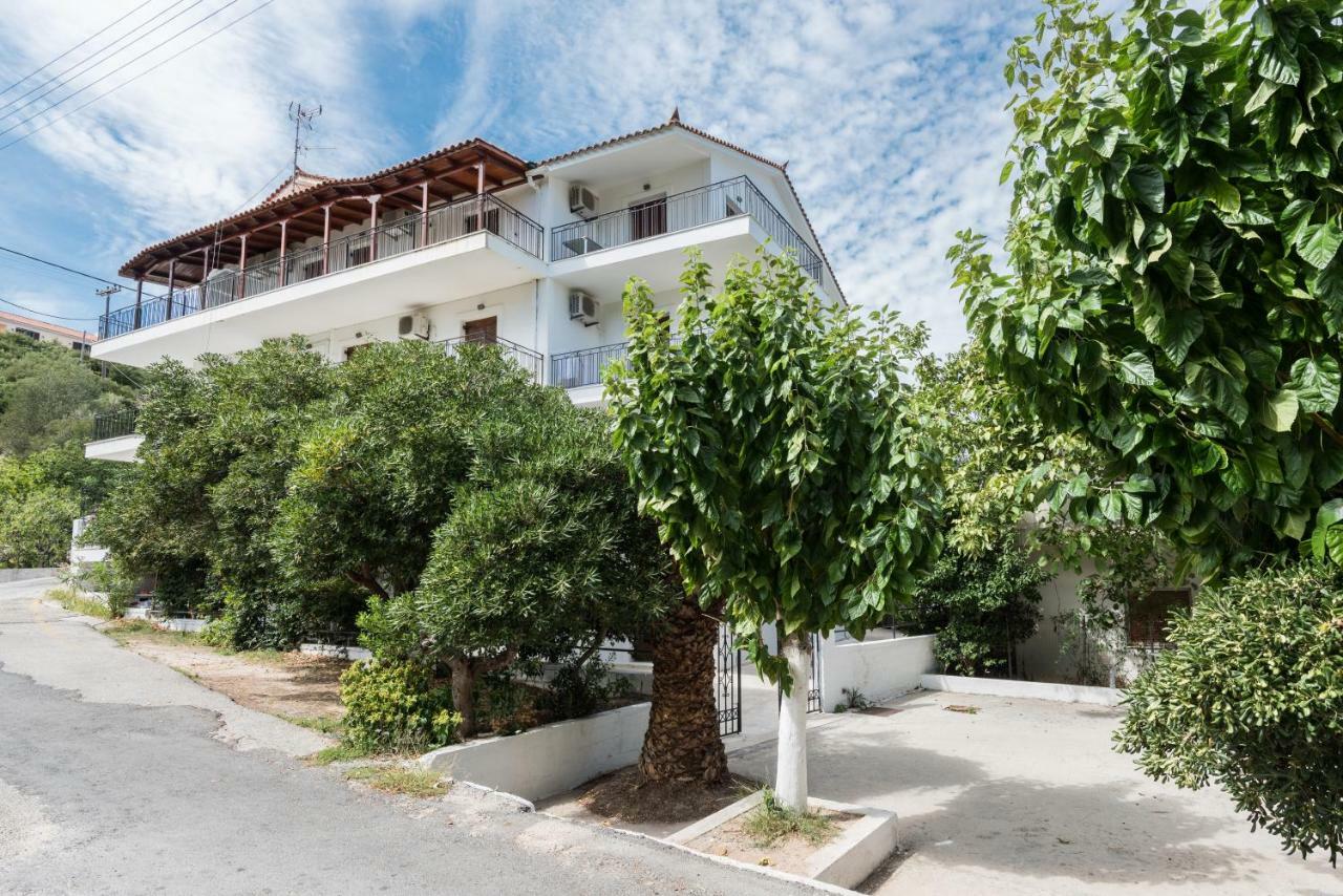 Areti Apartments بوروس المظهر الخارجي الصورة