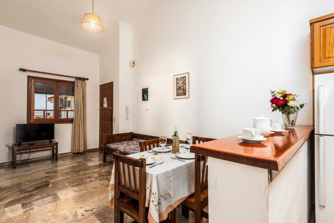 Areti Apartments بوروس المظهر الخارجي الصورة